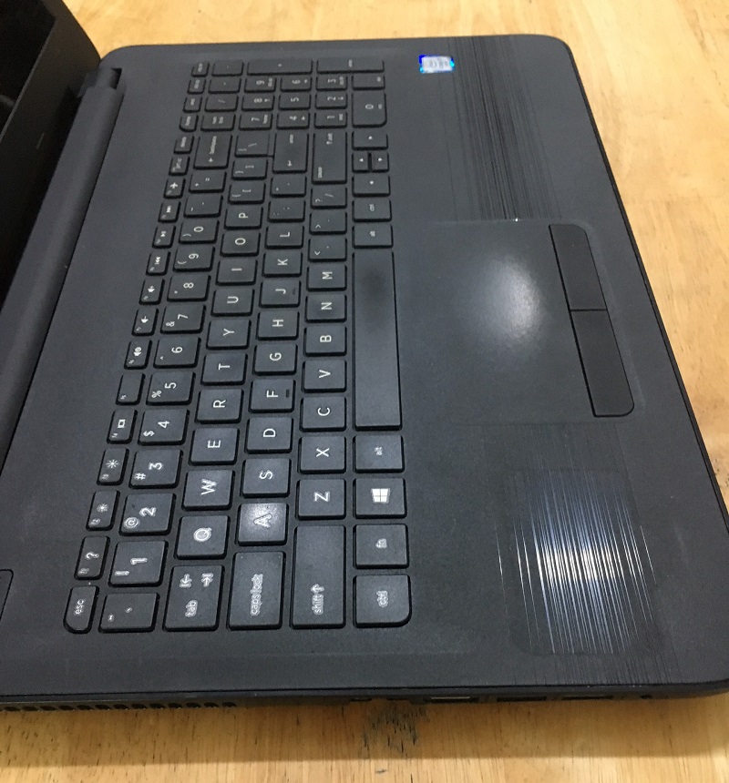 HP Notebook 15-ay526tu-6