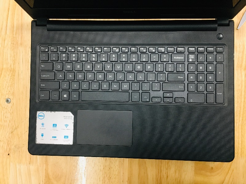Dell inspiron 15 3567 core i3-6006, RAM 4G, HDD 1T